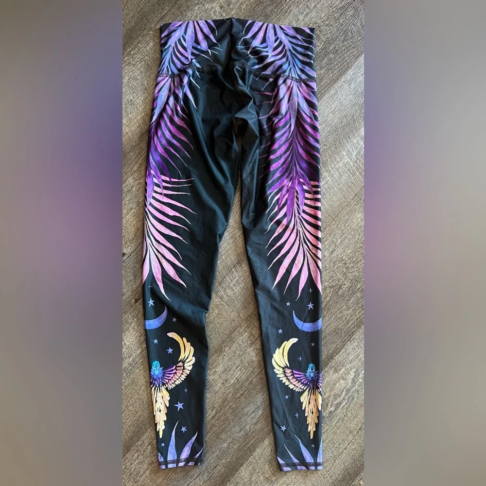 Excellent Condition Teeki Phoenix Rising - Picture 3 of 8